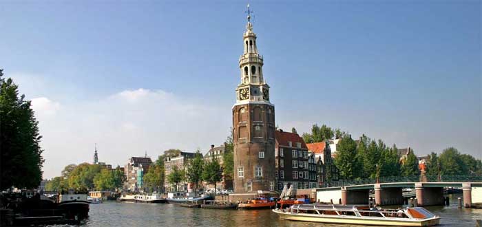 Когда лучше ехать в столицу Нидерландов Амстердам?